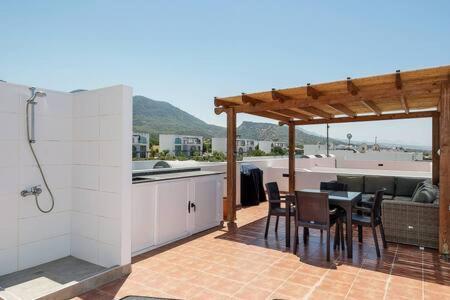 Joya Cyprus Mermaid Penthouse Apartment Agios Amvrosios  Eksteriør bilde