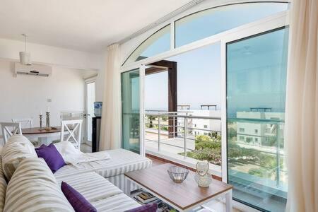 Joya Cyprus Mermaid Penthouse Apartment Agios Amvrosios  Eksteriør bilde