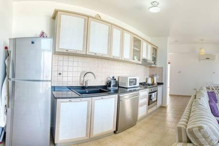 Joya Cyprus Mermaid Penthouse Apartment Agios Amvrosios  Eksteriør bilde